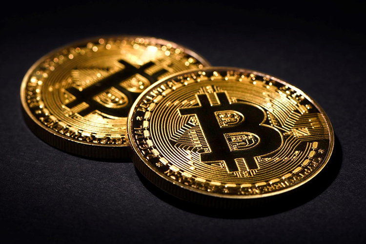 China's biggest bitcoin exchange to halt trading